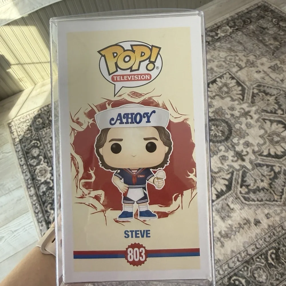 Funko Pop Stranger Things Steve Harrington #803 Scoops Ahoy w/ Pop Protector